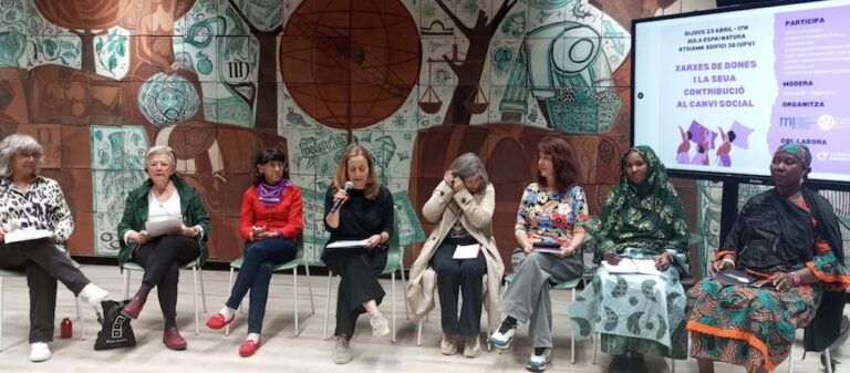 Redes de mujeres y su contribución al cambio social
